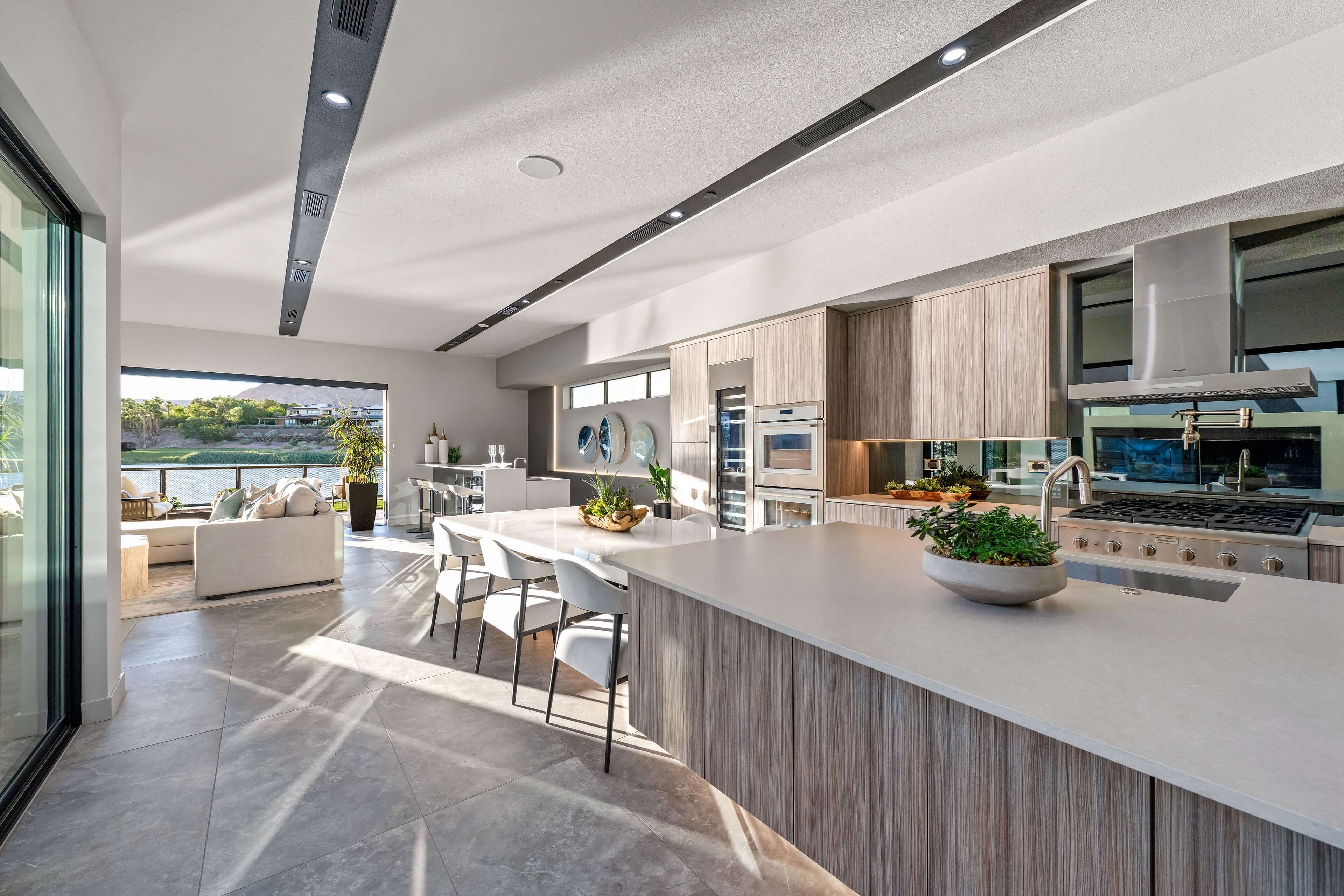 BHcommunity Shoreline Lot15Veran Kitchen 03 20230707 opt scaled