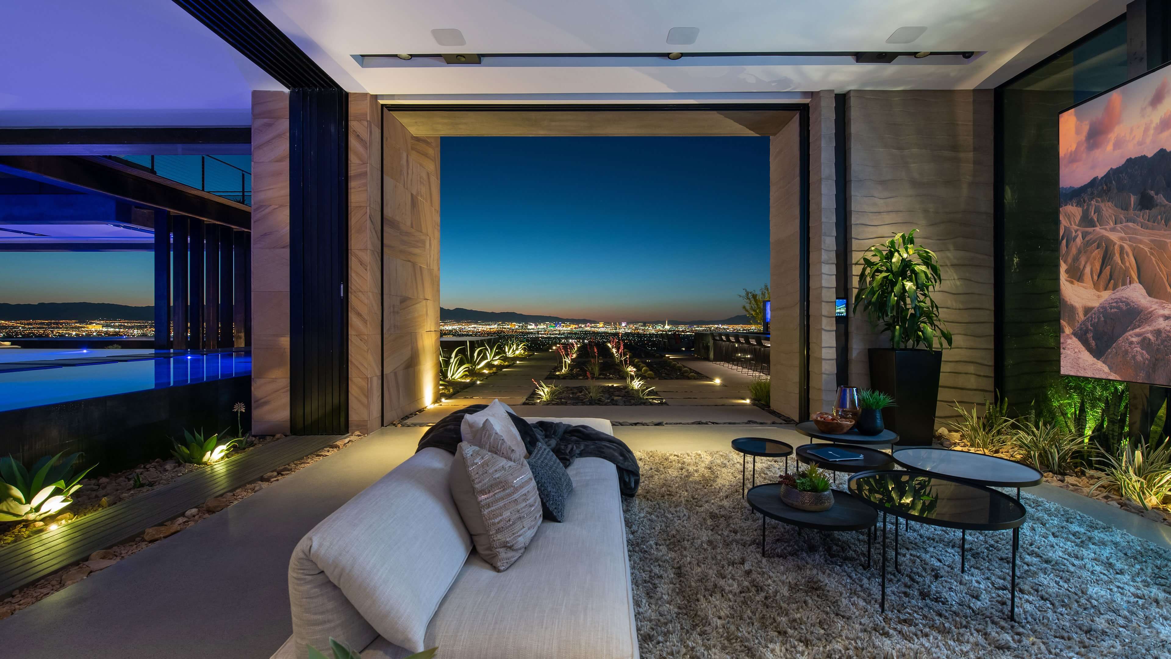 Custom Custom Homes Slider MediaRoom scaled